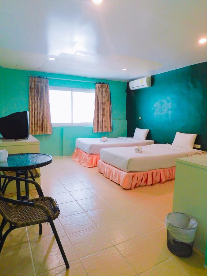 Be Fine Guesthouse Phuket Exterior photo
