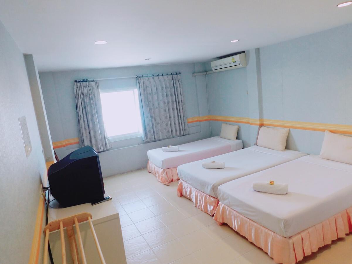 Be Fine Guesthouse Phuket Exterior photo