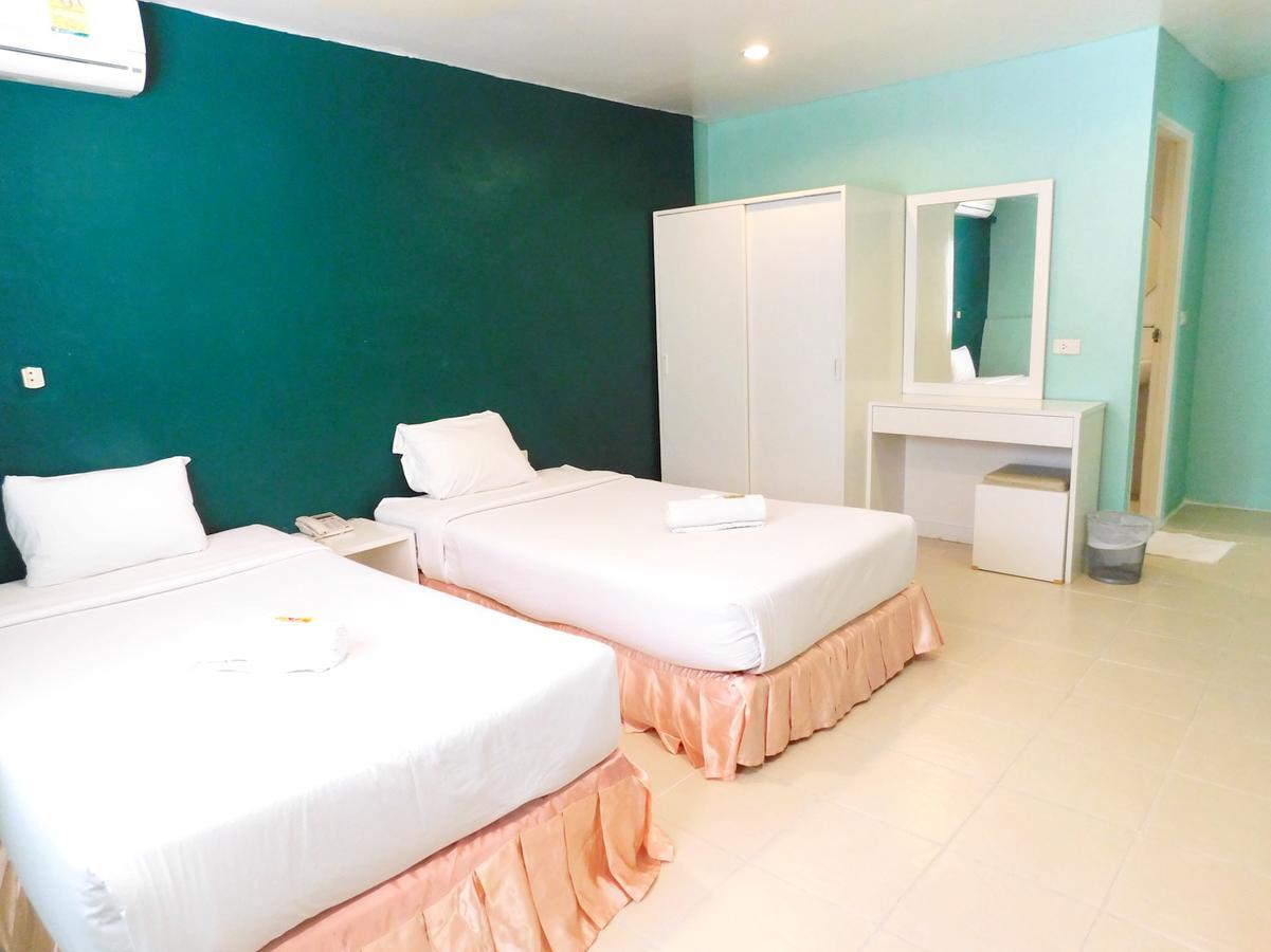 Be Fine Guesthouse Phuket Exterior photo