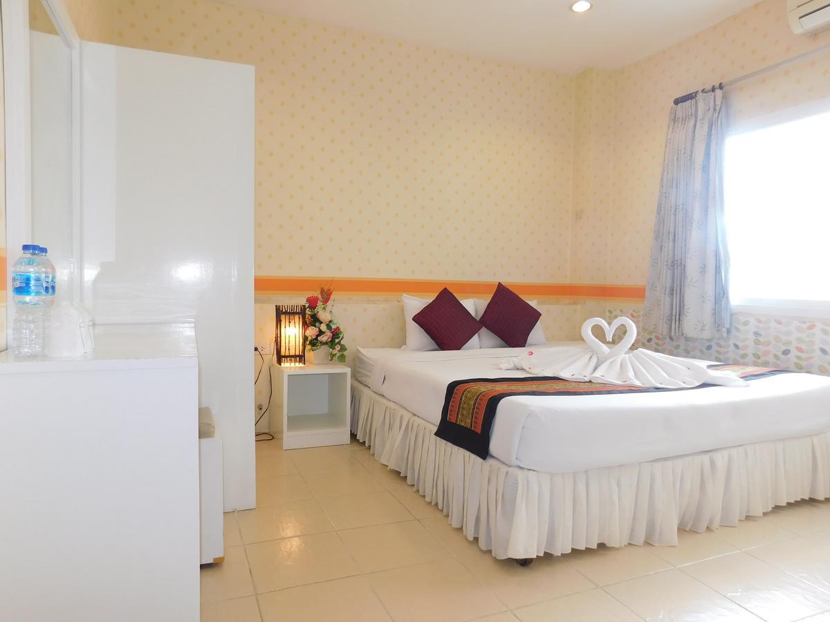 Be Fine Guesthouse Phuket Exterior photo